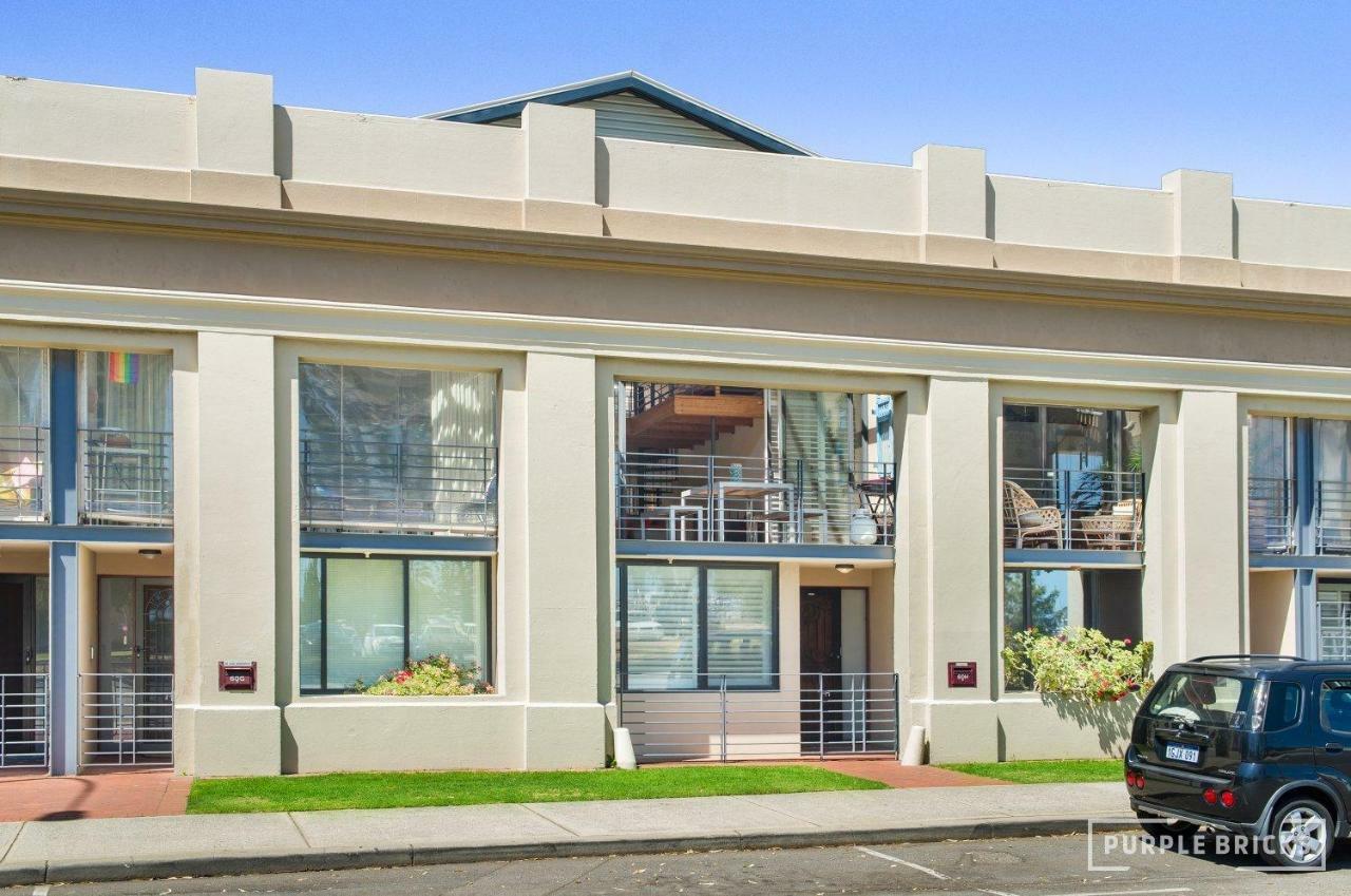 Spacious Central Townhouse Fremantle Exterior photo